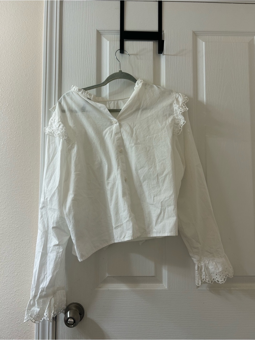 H&M Divided White Ruffle-Trim Top